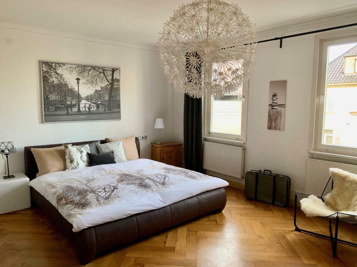 Deluxe Business City Apartments Metzingen Villa Landenberger מראה חיצוני תמונה
