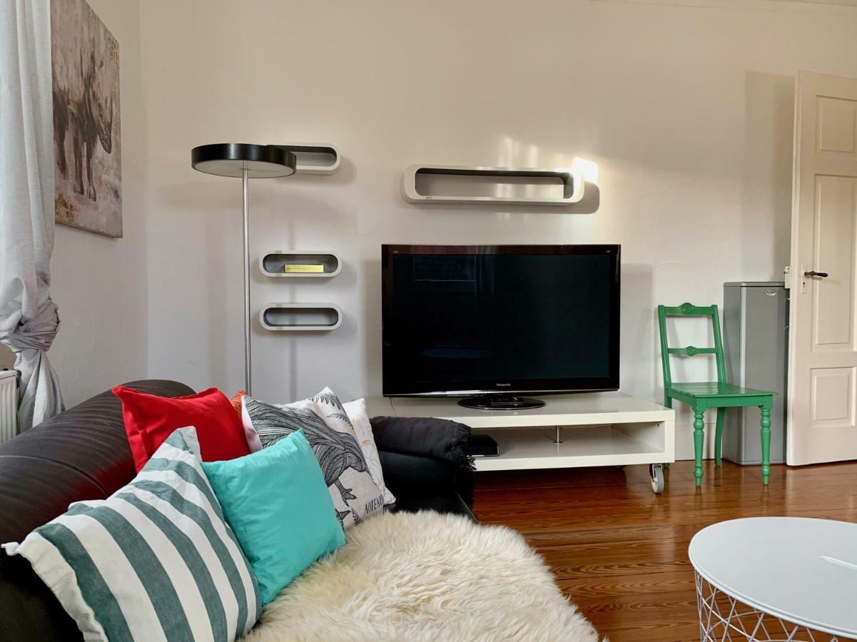 Deluxe Business City Apartments Metzingen Villa Landenberger מראה חיצוני תמונה
