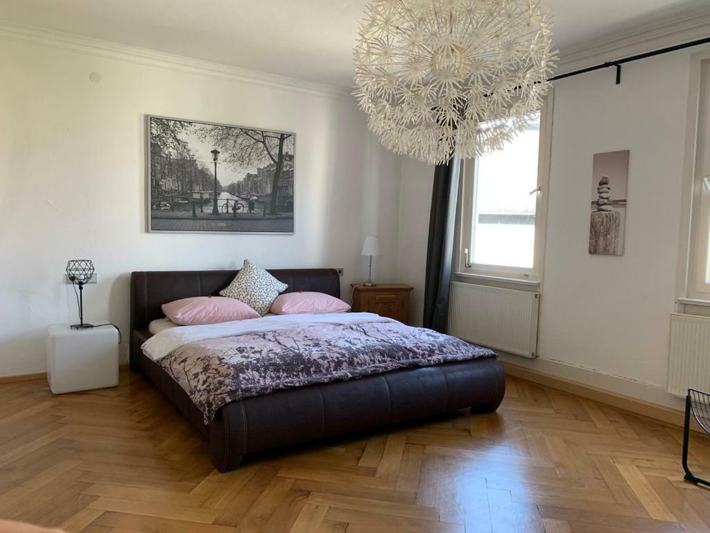 Deluxe Business City Apartments Metzingen Villa Landenberger מראה חיצוני תמונה